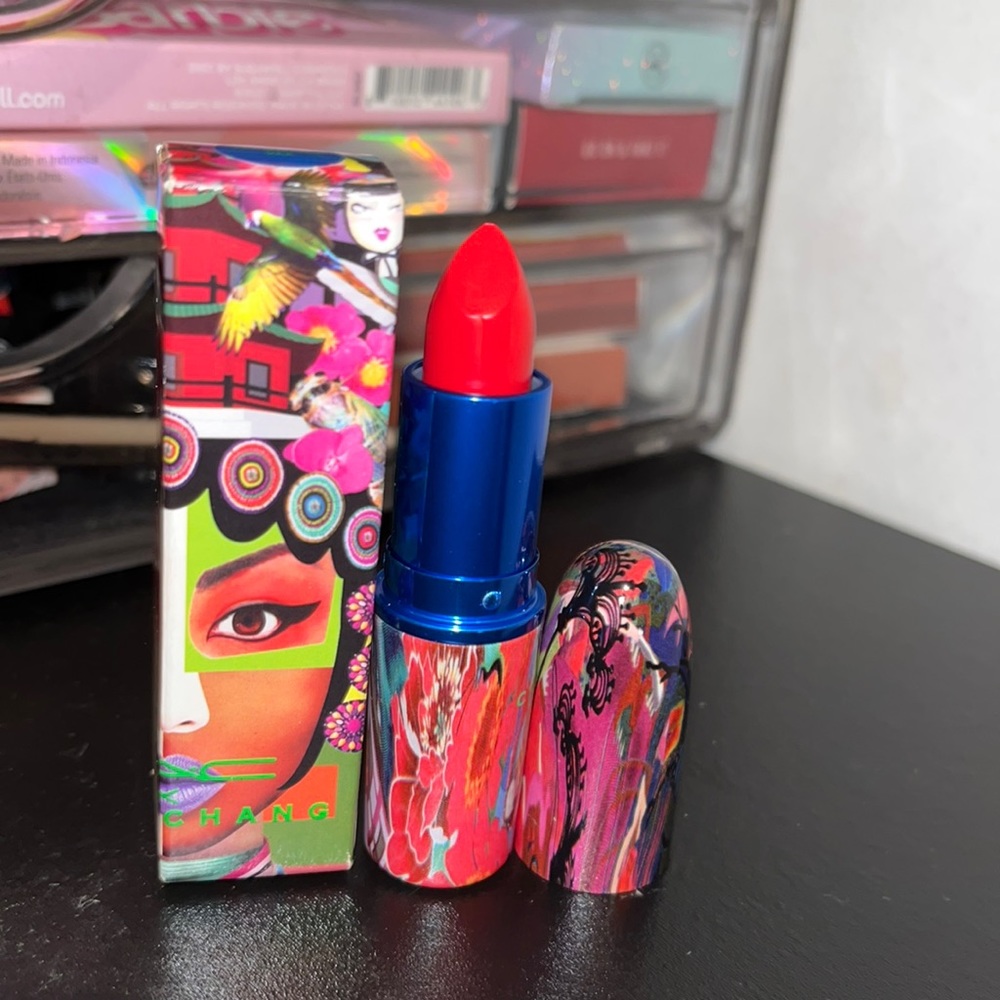 Mac Cosmetics Lipstick